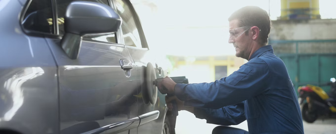 https://carbodyworkchelmsford.co.uk/wp-content/uploads/2025/06/de5e42_2401bcde0750486a8d38fe662a881e4af000.jpg